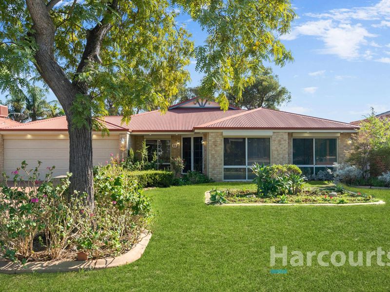 15 Kippilaw Loop, Carramar