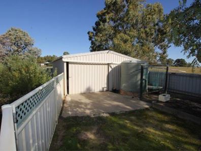 1 Dolton Way, Merredin WA 6415