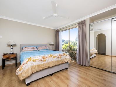 2 Tipuana Place, Edgewater WA 6027