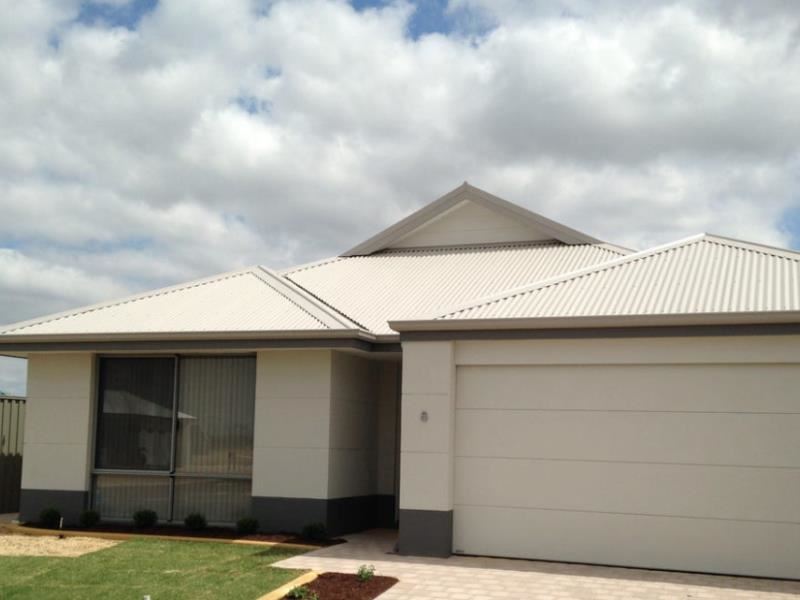 8 Wakeham Street, Byford