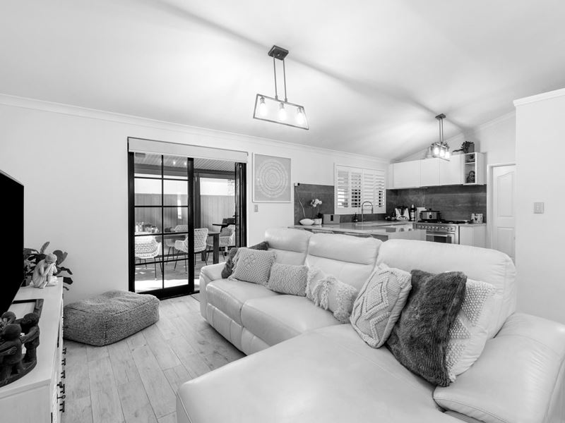 205B Woodside Street, Doubleview WA 6018