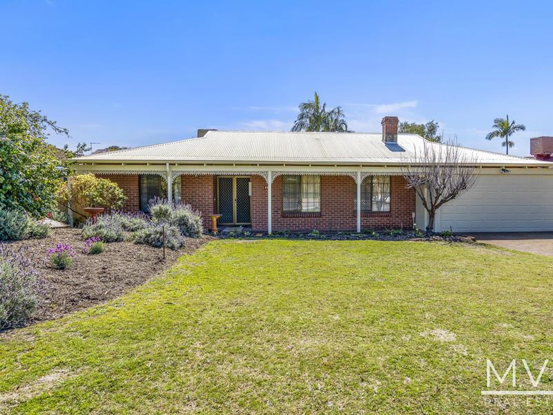 43 Gracechurch Crescent, Leeming WA 6149