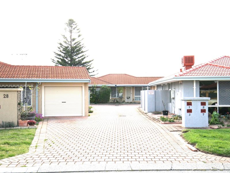 2/28 Dress Circle, Warnbro WA 6169