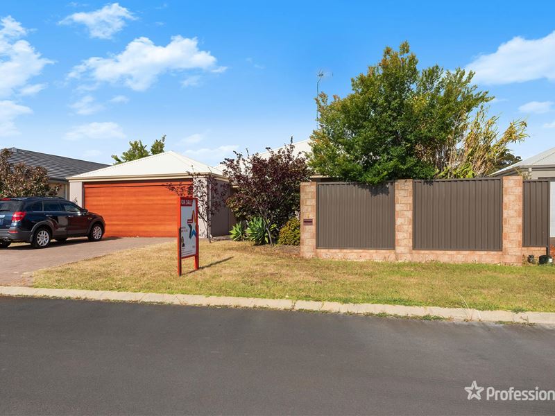 9 Harrison Way, Waroona WA 6215