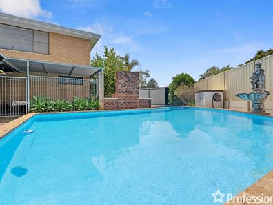 66 Solandra Way, Forrestfield WA 6058