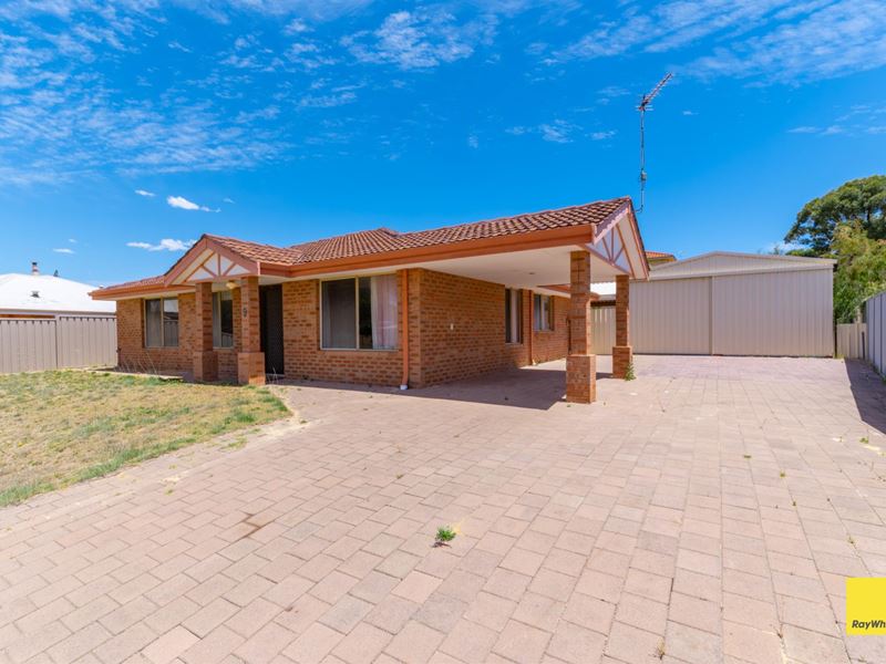 9 Harper Drive, Ledge Point