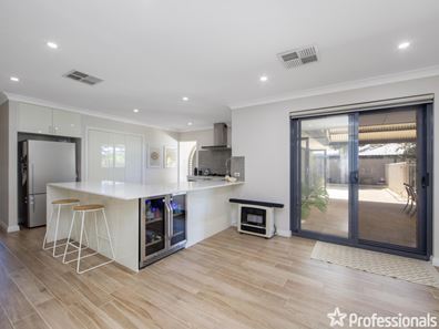 28 Virgilia Way, Forrestfield WA 6058