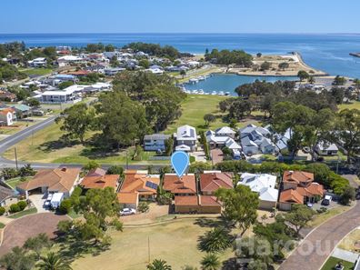 4 Parkwater Cove, Halls Head WA 6210