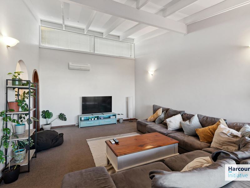 8 Alver Road, Doubleview