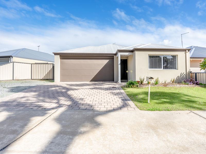20 Pinegrove Vista, Meadow Springs