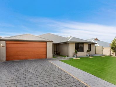 4 Hampstead Gate, Success WA 6164