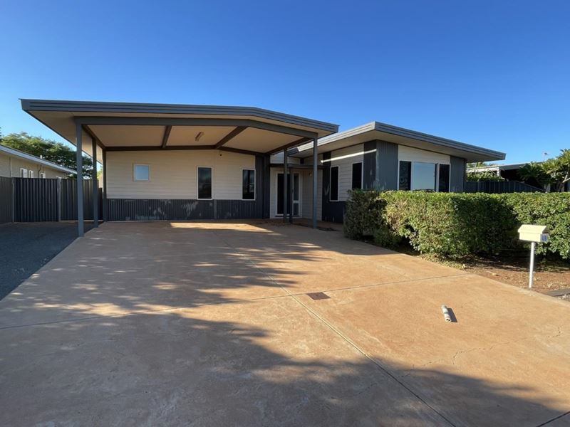 48 Brolga Meander, Nickol