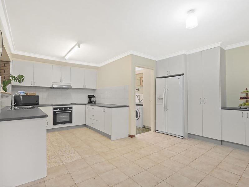 30 Chevalier Way, Thornlie