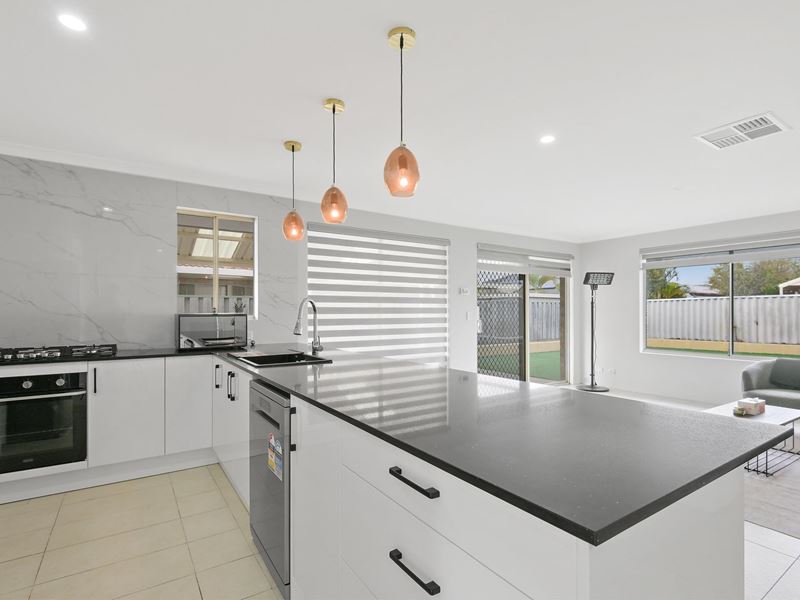 56 Woodhouse Circuit, Canning Vale