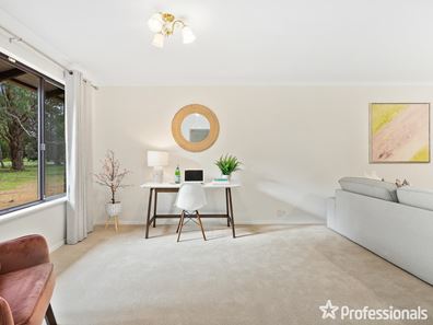 25 Bruce Road, Maida Vale WA 6057