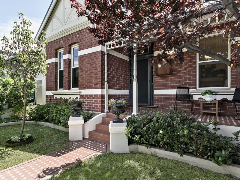 4 Chatsworth Road, Highgate