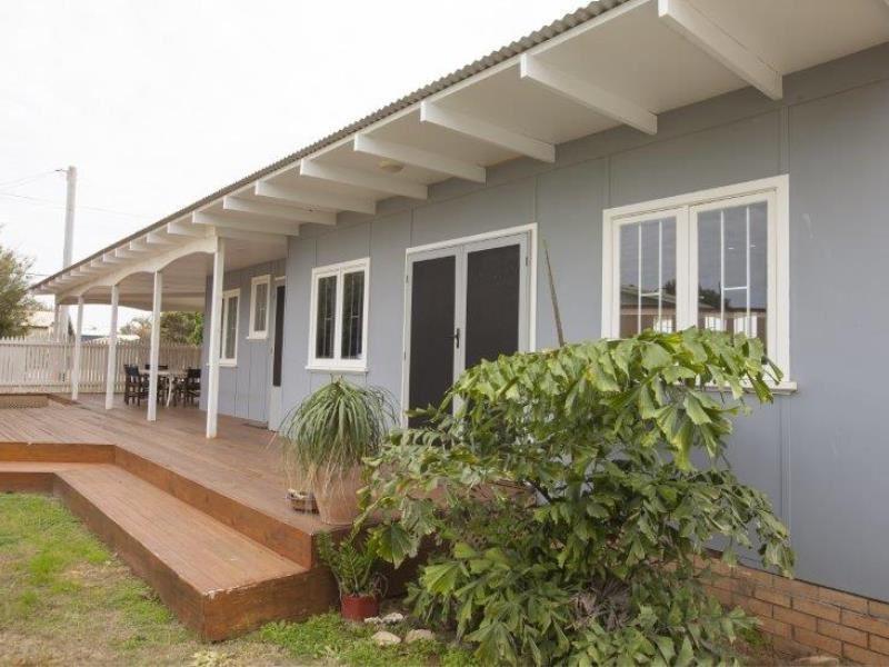 2 Beckett  Street, South Carnarvon