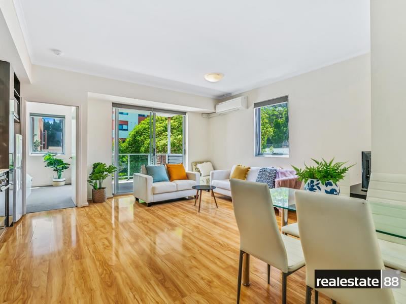 8/35 Wellington Street, East Perth
