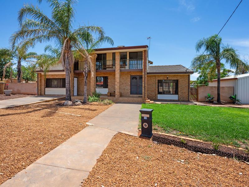 18 Cotter Street North, Hannans
