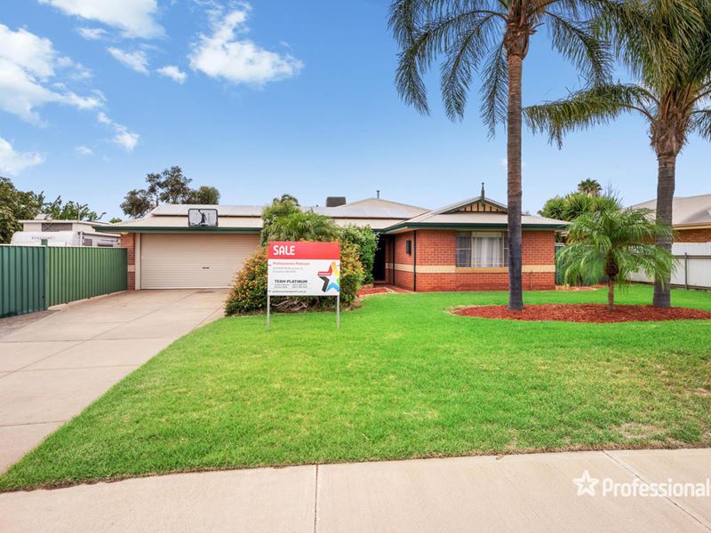 2 Davyhurst Drive, Hannans