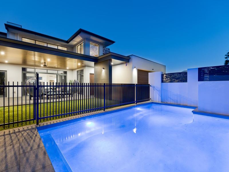 10 Fletcher Street, Applecross