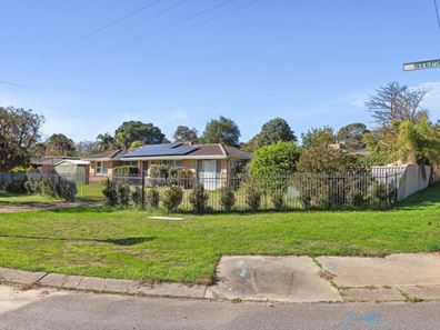 22 Stepney  Road, Armadale WA 6112