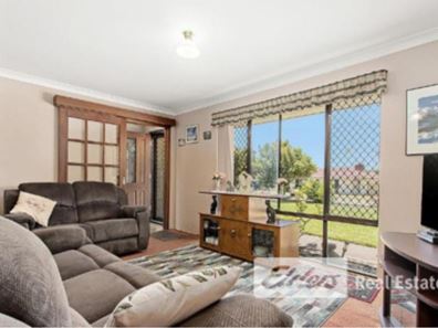 4 Rydal Court, Cooloongup WA 6168