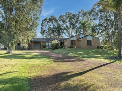 18 Orange Avenue, Upper Swan WA 6069