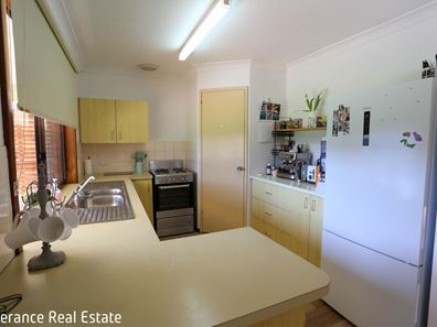 20 Wildcherry Avenue, Castletown WA 6450