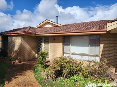 10 Shearwater Terrace, Ballajura WA 6066