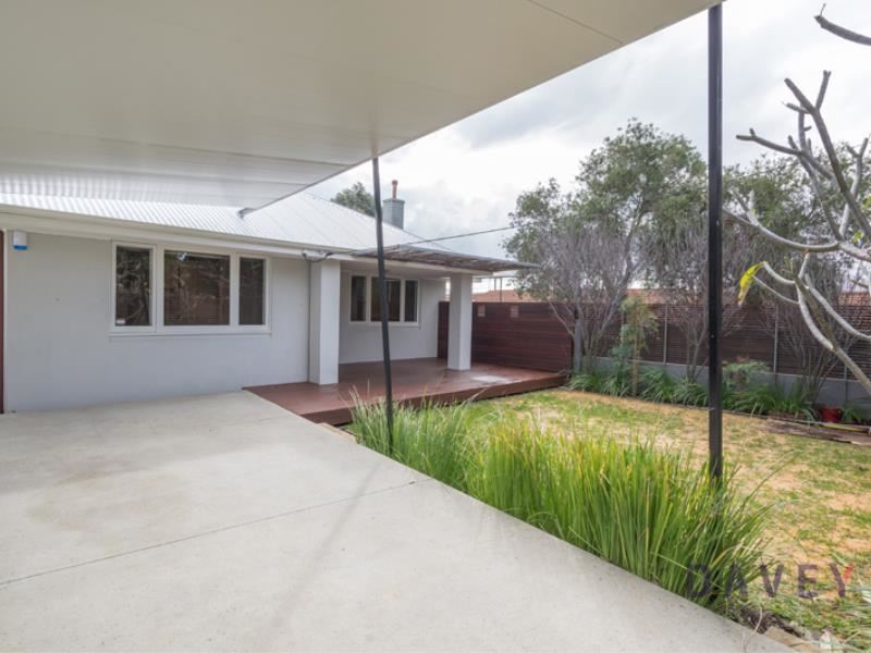 179A Grand Promenade, Doubleview WA 6018