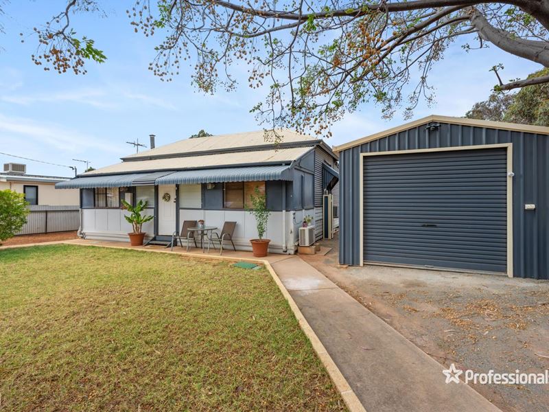 27 Lewis Street, Lamington