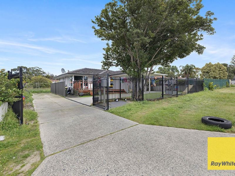 35 Nankivell Way, Koondoola WA 6064