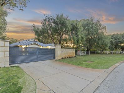 13 Oak Way, Baldivis WA 6171