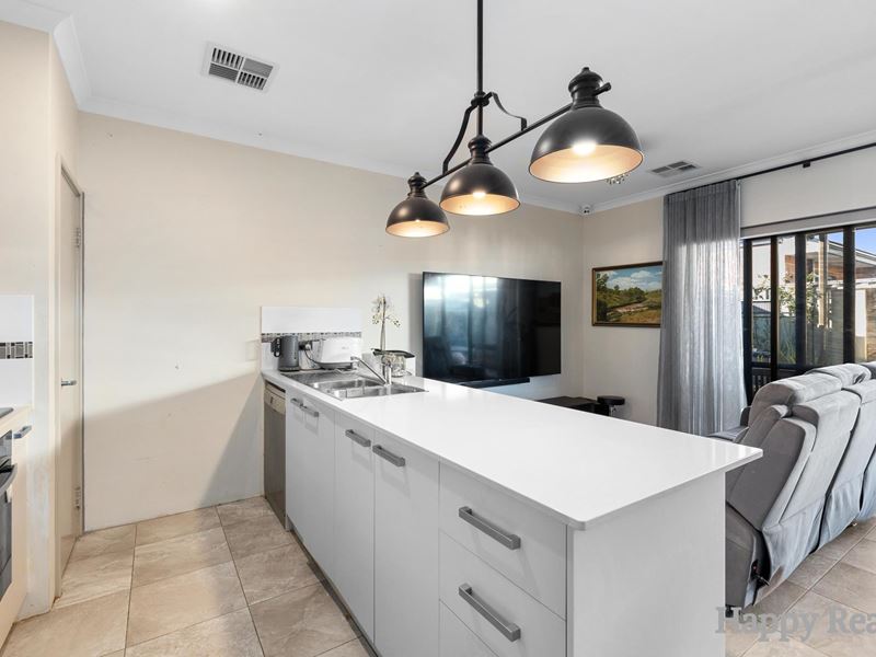 6 Fringed Way, Piara Waters