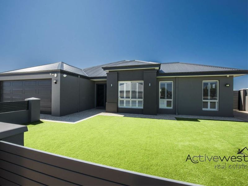 2 Shamrock Street, Wandina WA 6530