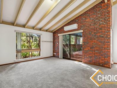 42 Bridgwood Road, Lesmurdie WA 6076