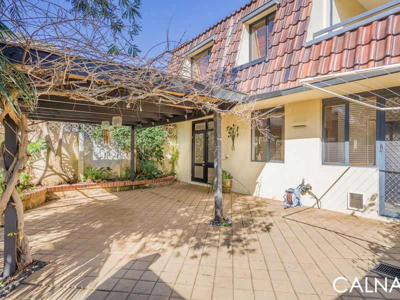 4/10 Fraser Street, East Fremantle WA 6158