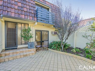 4/10 Fraser Street, East Fremantle WA 6158