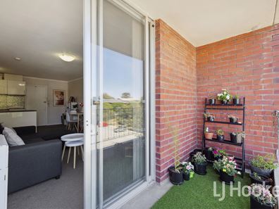 609/69 King George Street, Victoria Park WA 6100