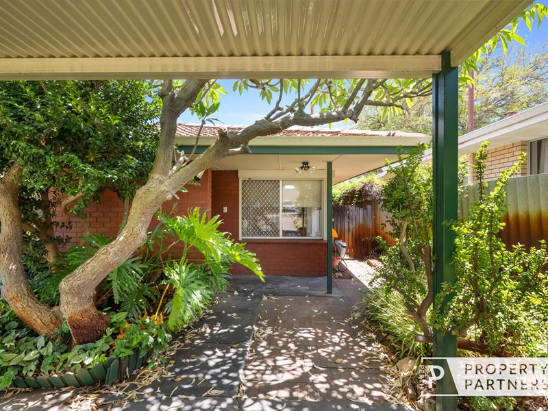 14 Halley Street, Innaloo WA 6018