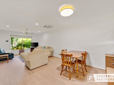 14 Halley Street, Innaloo WA 6018