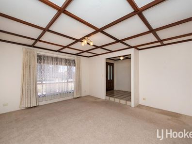 16 Geographe Way, Thornlie WA 6108