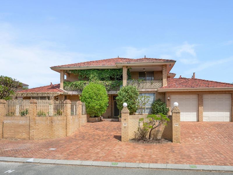 22 Whitnell Gardens, Murdoch WA 6150