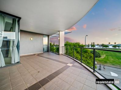 8/98 Terrace Road, East Perth WA 6004