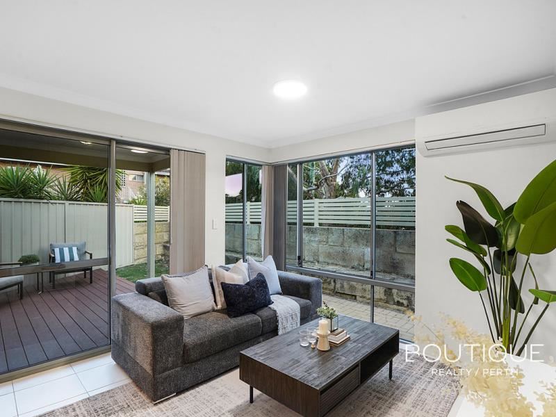 78 Pearl Parade, Scarborough