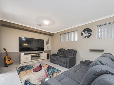 22 Chasewater Street, Aveley WA 6069