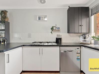 11/4 Heron Place, Maddington WA 6109