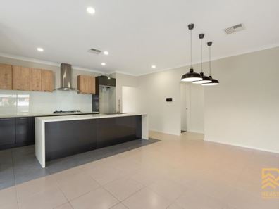 6 Yallup Place, Cannington WA 6107