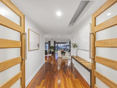 25 Ashley Avenue, Quinns Rocks WA 6030